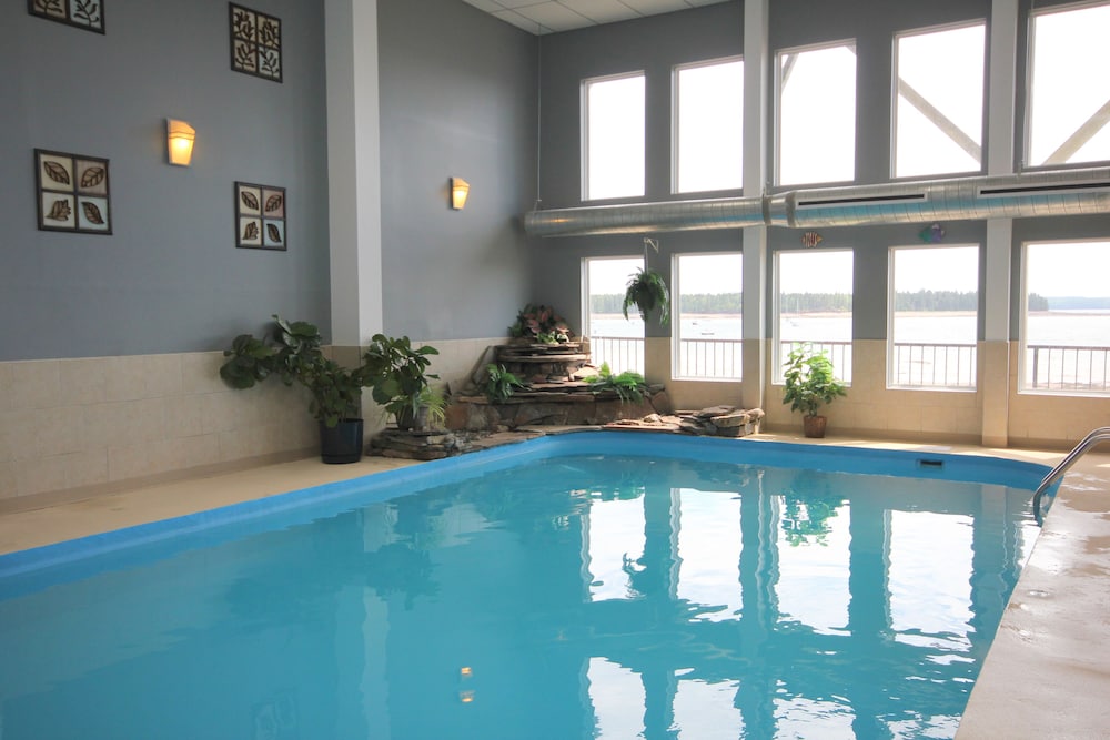 Saint Andrews Inn and Suites 17/34