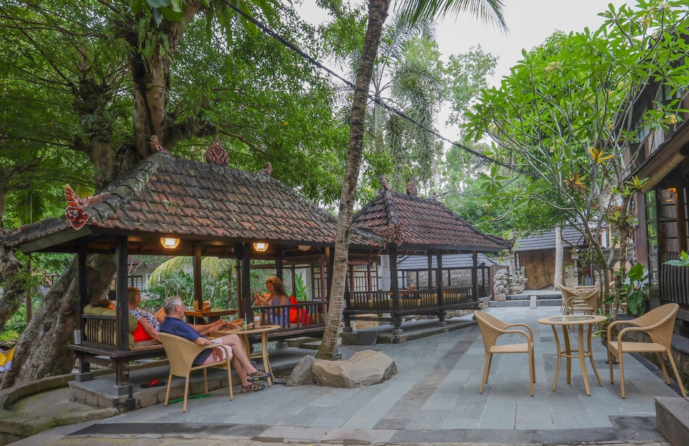 Ubud Sari Health Resort 78/84