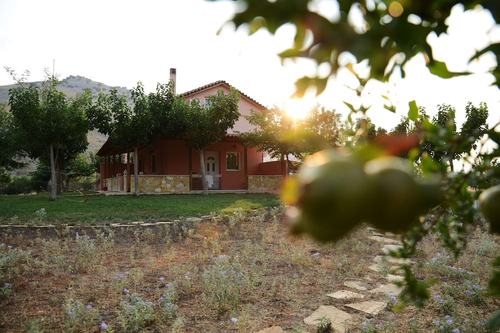 Agrotospita Country Houses 40/50