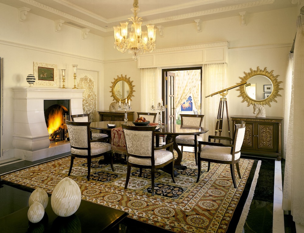 Oberoi Udai Vilas 52/78