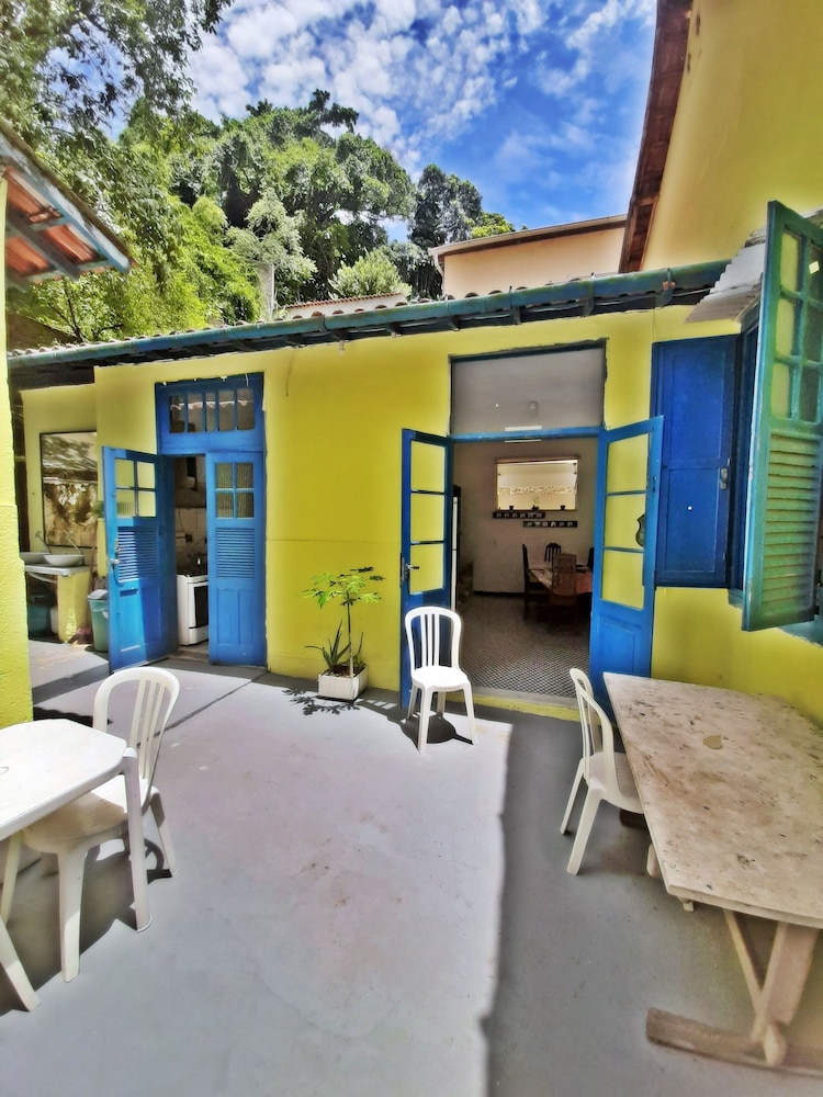Brasileranza Hostel 32/50