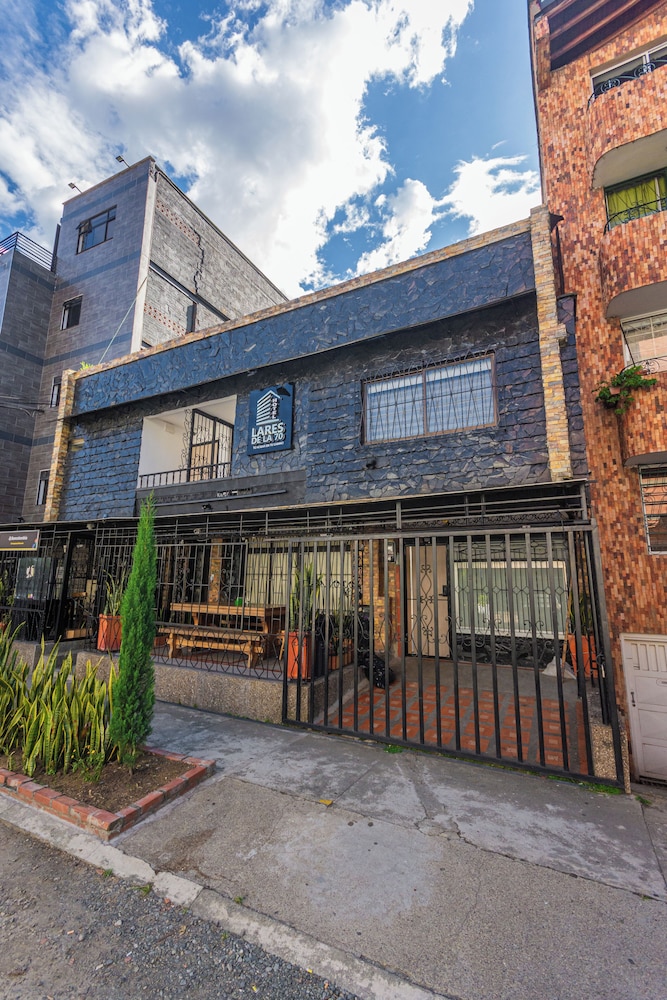 Hotel Lares 70 40/48
