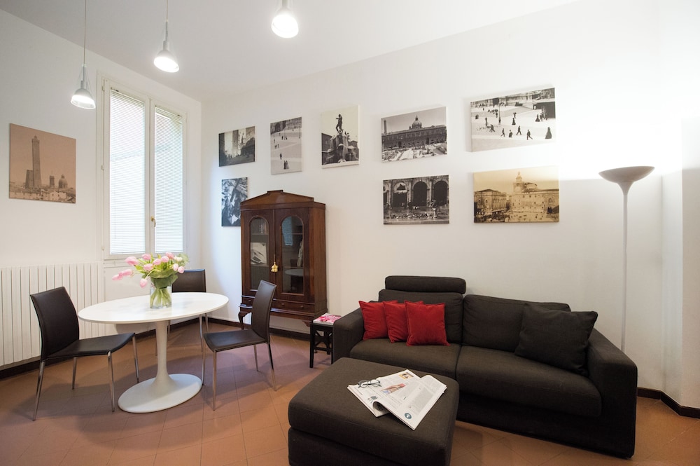 Phi Hotel Bologna Apartments 34/58