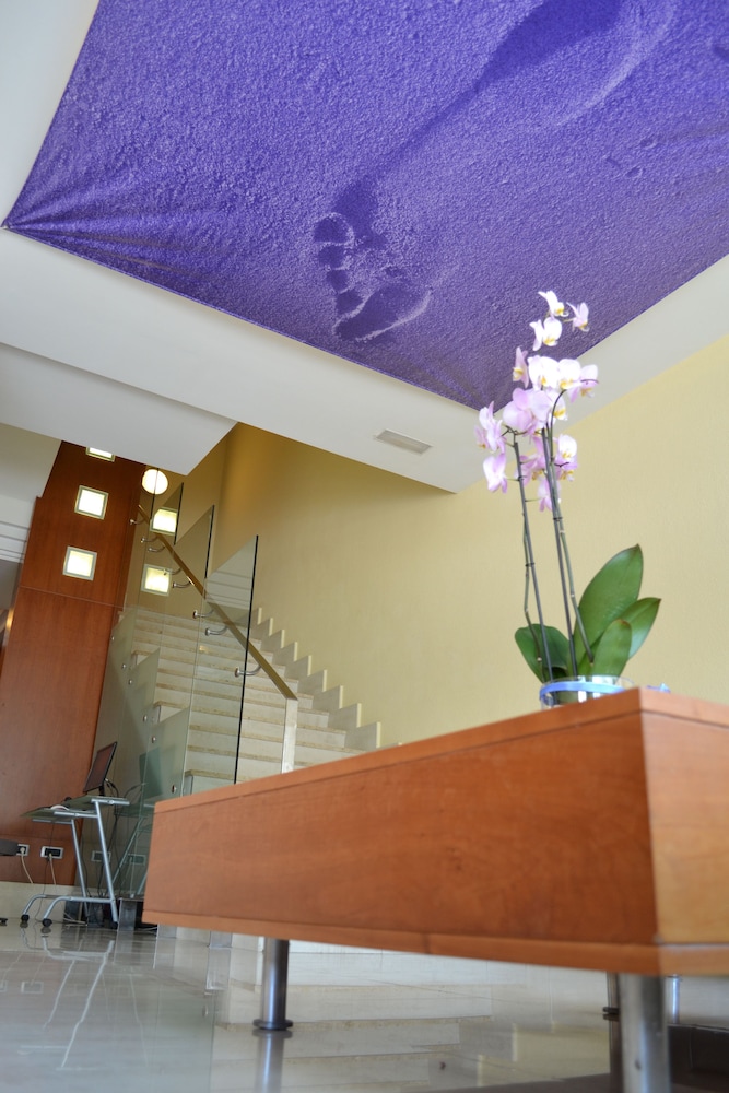 Hotel Marfil 38/56