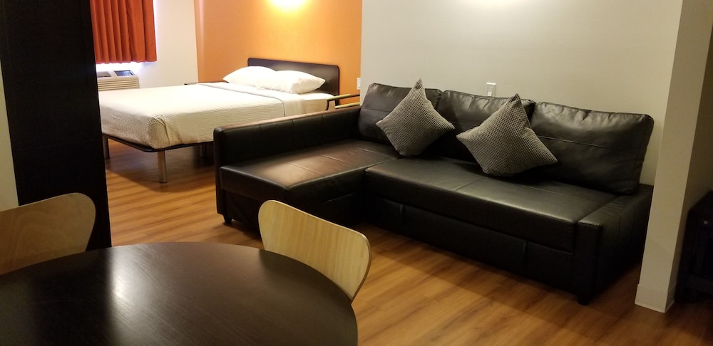 Motel 6 Innisfail AB 23/29