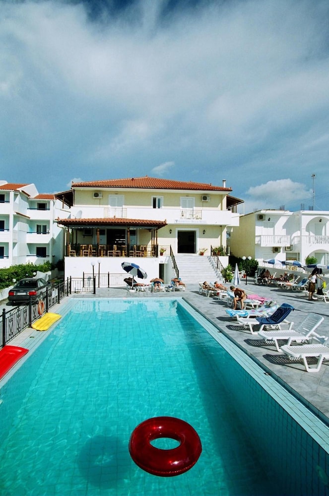 Andreolas Beach Hotel 31/33