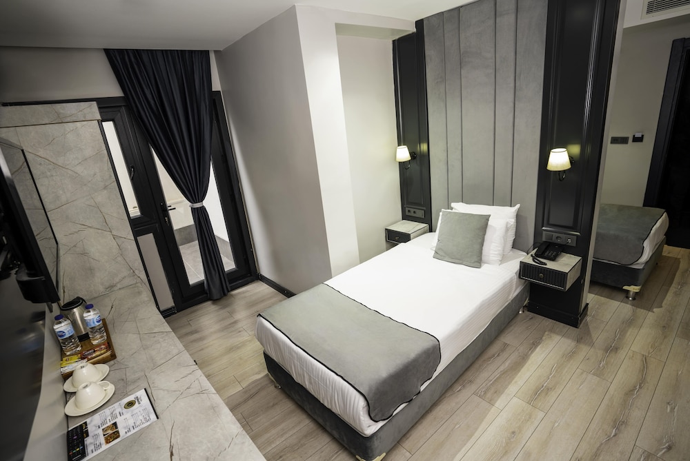 Express Plus Hotel 15/30
