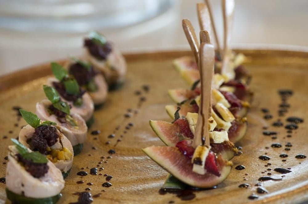 CICADA LODGE 52/66