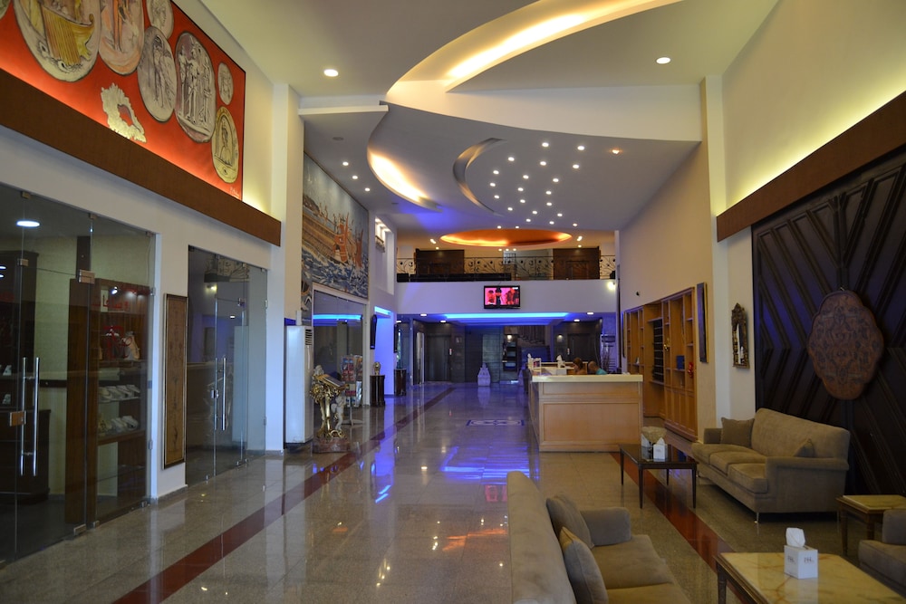 Lobby at PLATINUM HOTEL, TYR