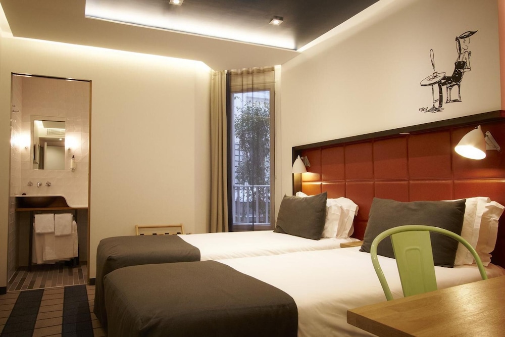 Hotel Aulivia Opera 15/47