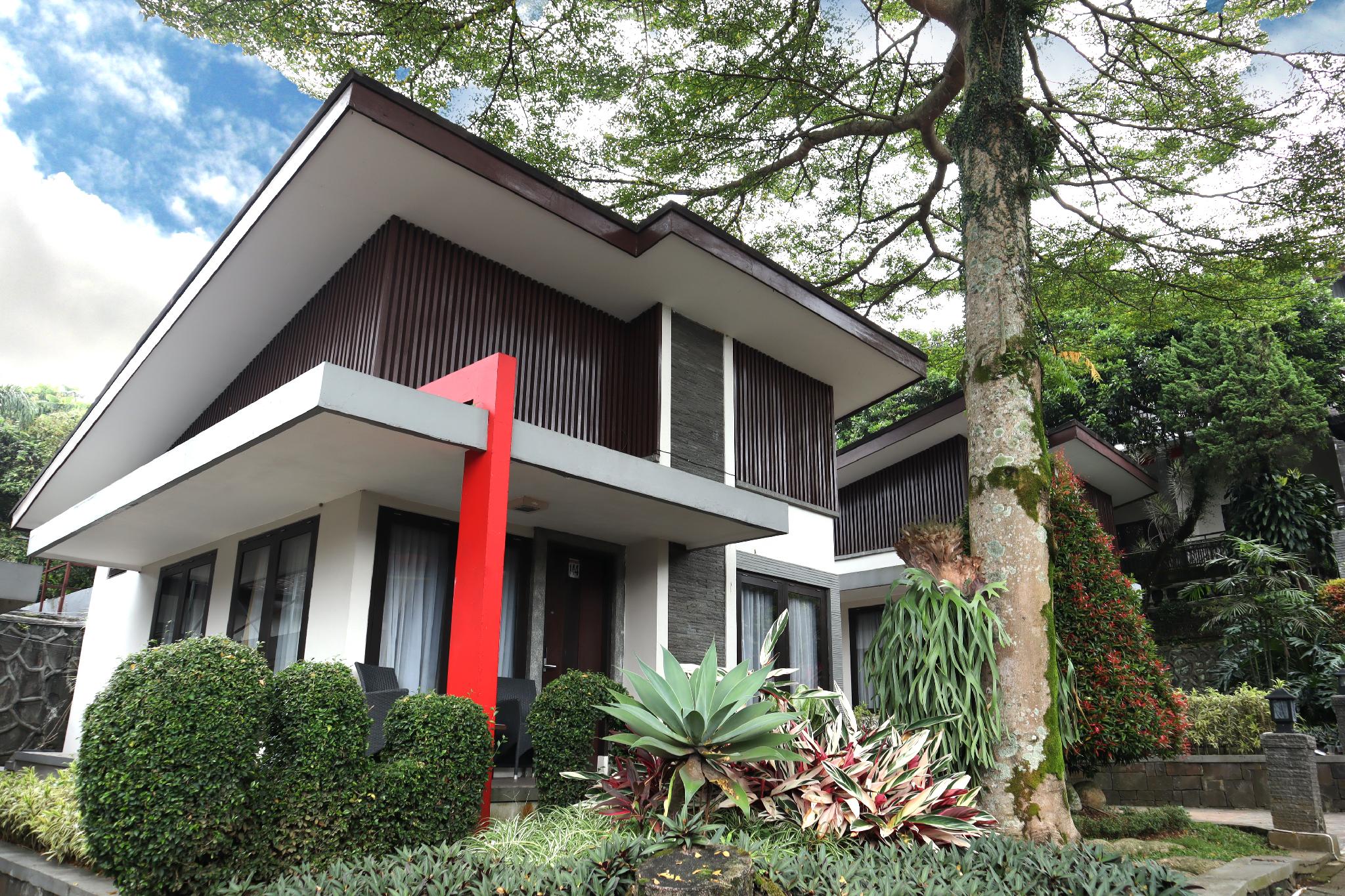 Grand Ussu Hotel And Convention 4/59