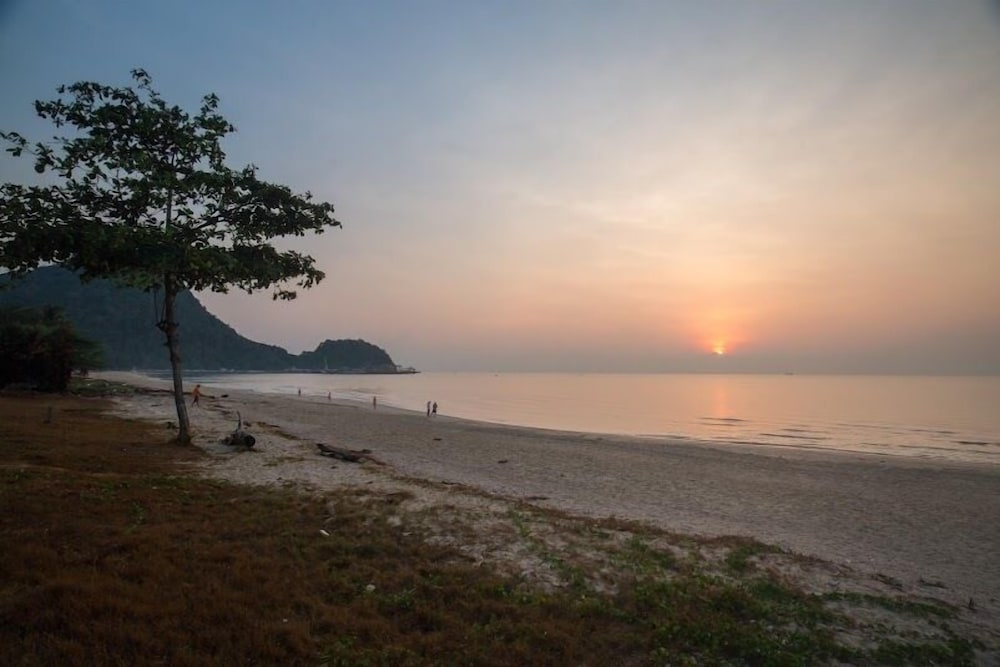 Chonnapha Resort 54/66