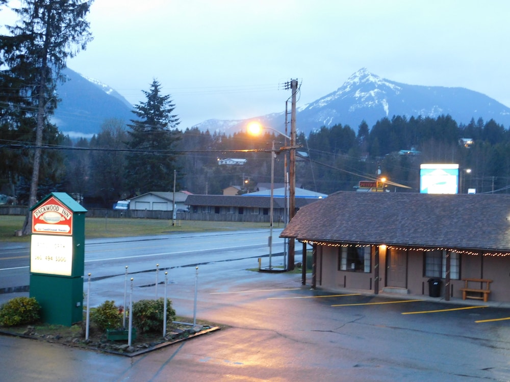 Packwood Inn 8/56