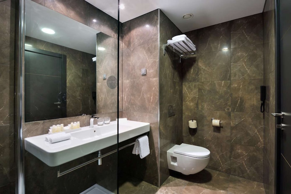 Radisson Blu Plaza Hotel Ljubljana 67/69