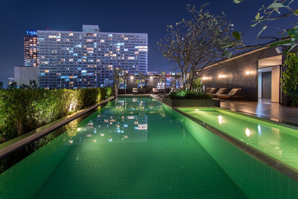 Page 10 Hotel in PATTAYA