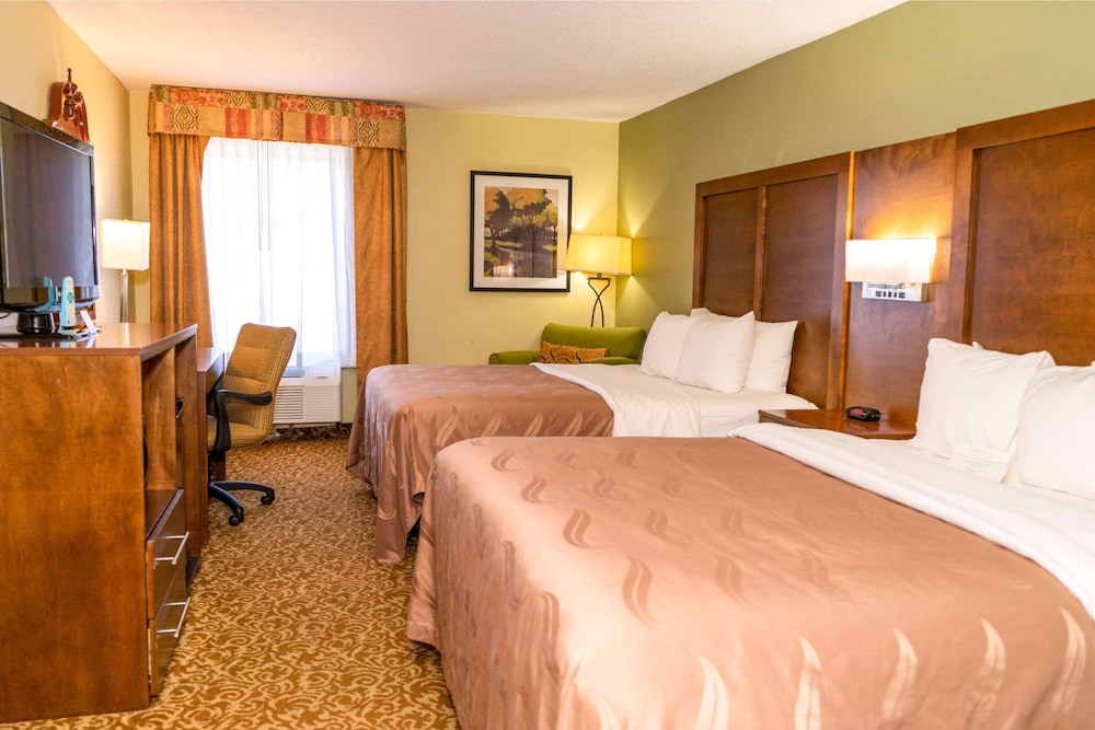 Quality Inn Whiteville North 20/37