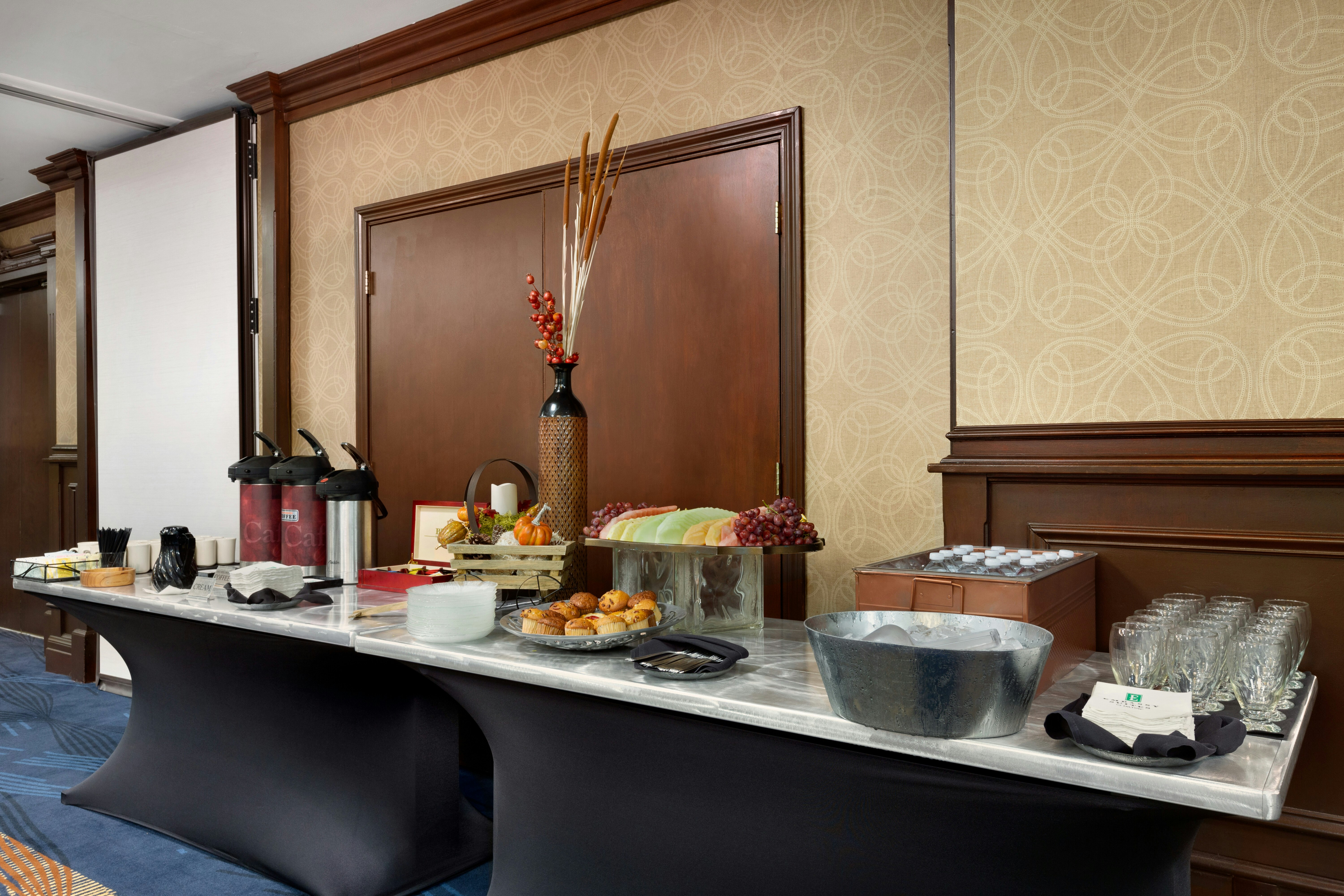 The Signature Suites 67/67