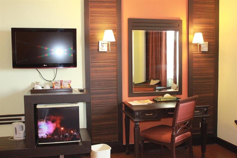 Charoenthani Khonkaen Hotel 39/56
