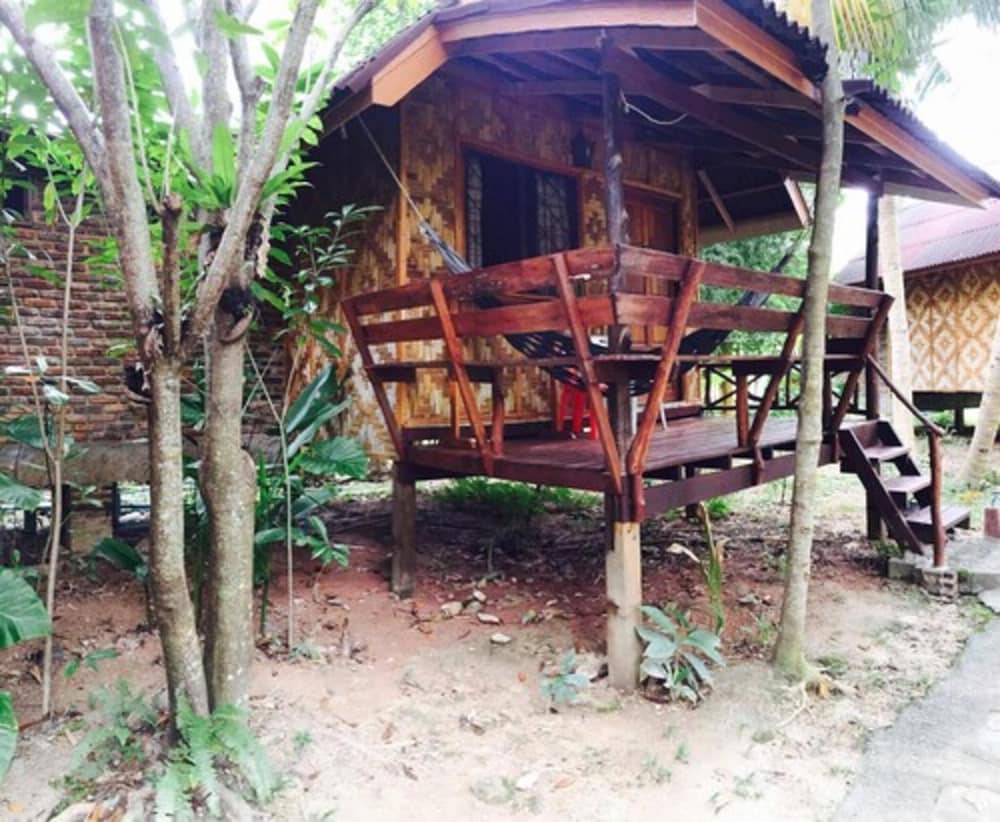 LANTA PEARL BEACH RESORT 68/78