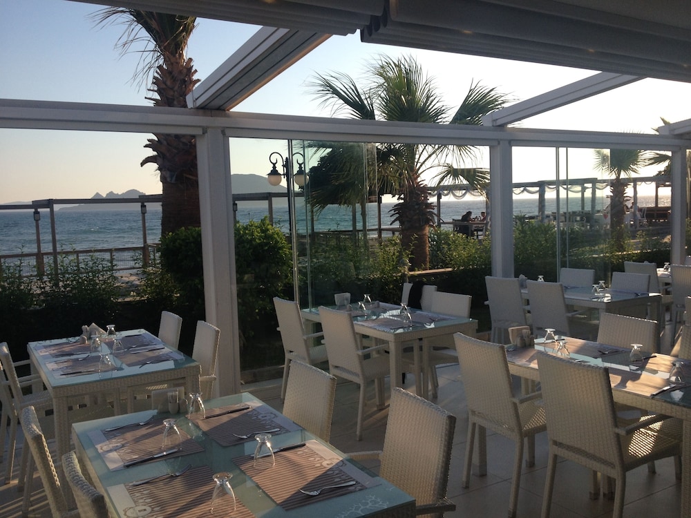 Dragut Point North Hotel 28/49