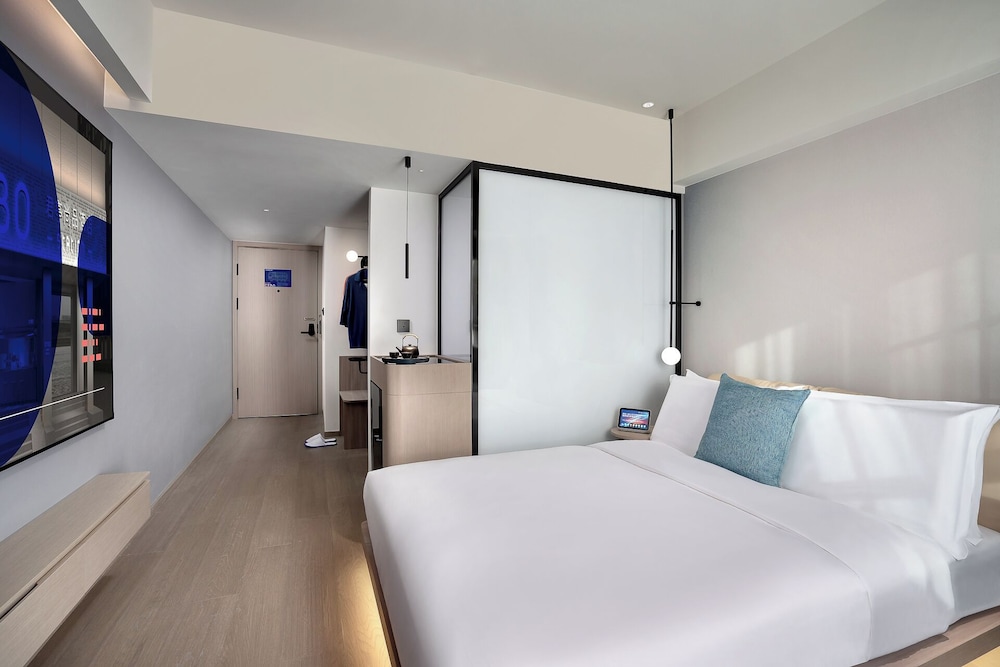 CYBO Station Luohu Shenzhen 17/59