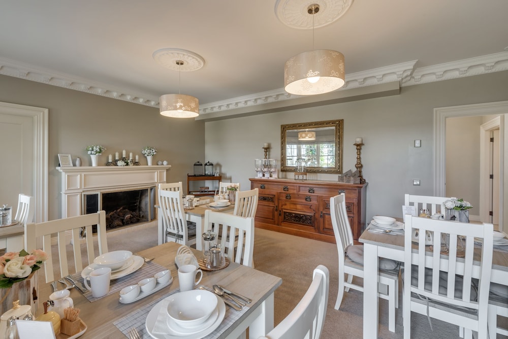 West Wellow Lodge 26/50