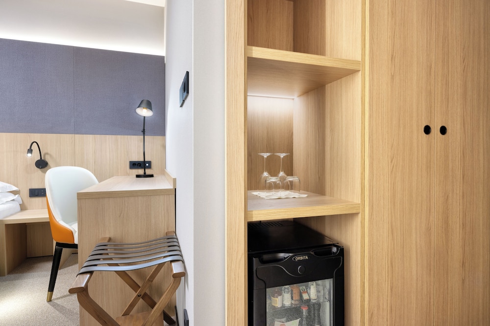 Hotel Kompas 23/48