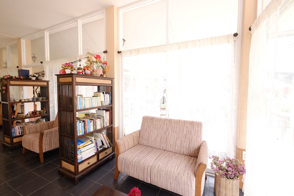 Piya Guesthouse 36/57