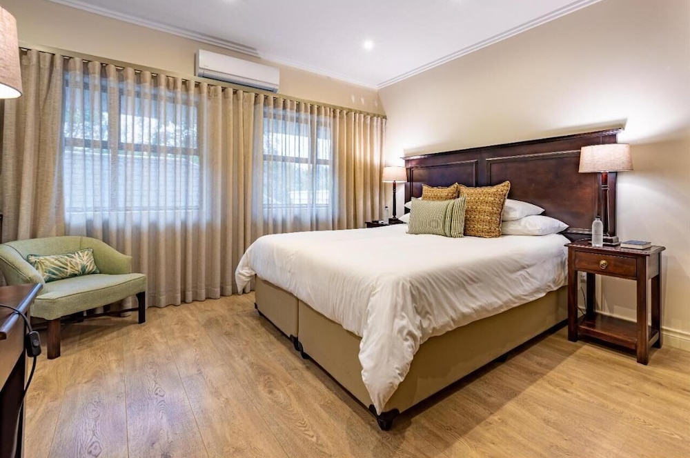 Sheppard Boutique Guesthouse 18/50