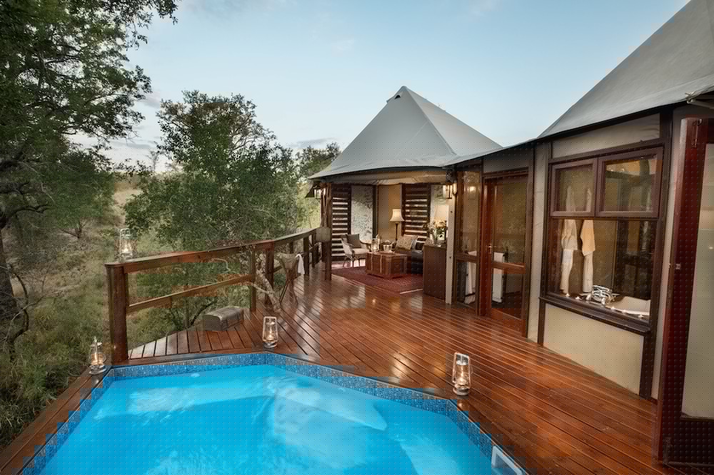 Hamilton Tented Camp 1/56