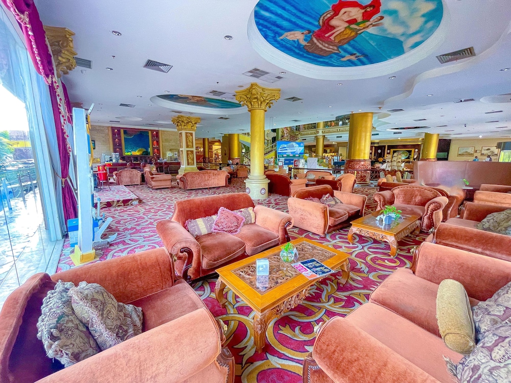 Pacific Palace Hotel 42/67