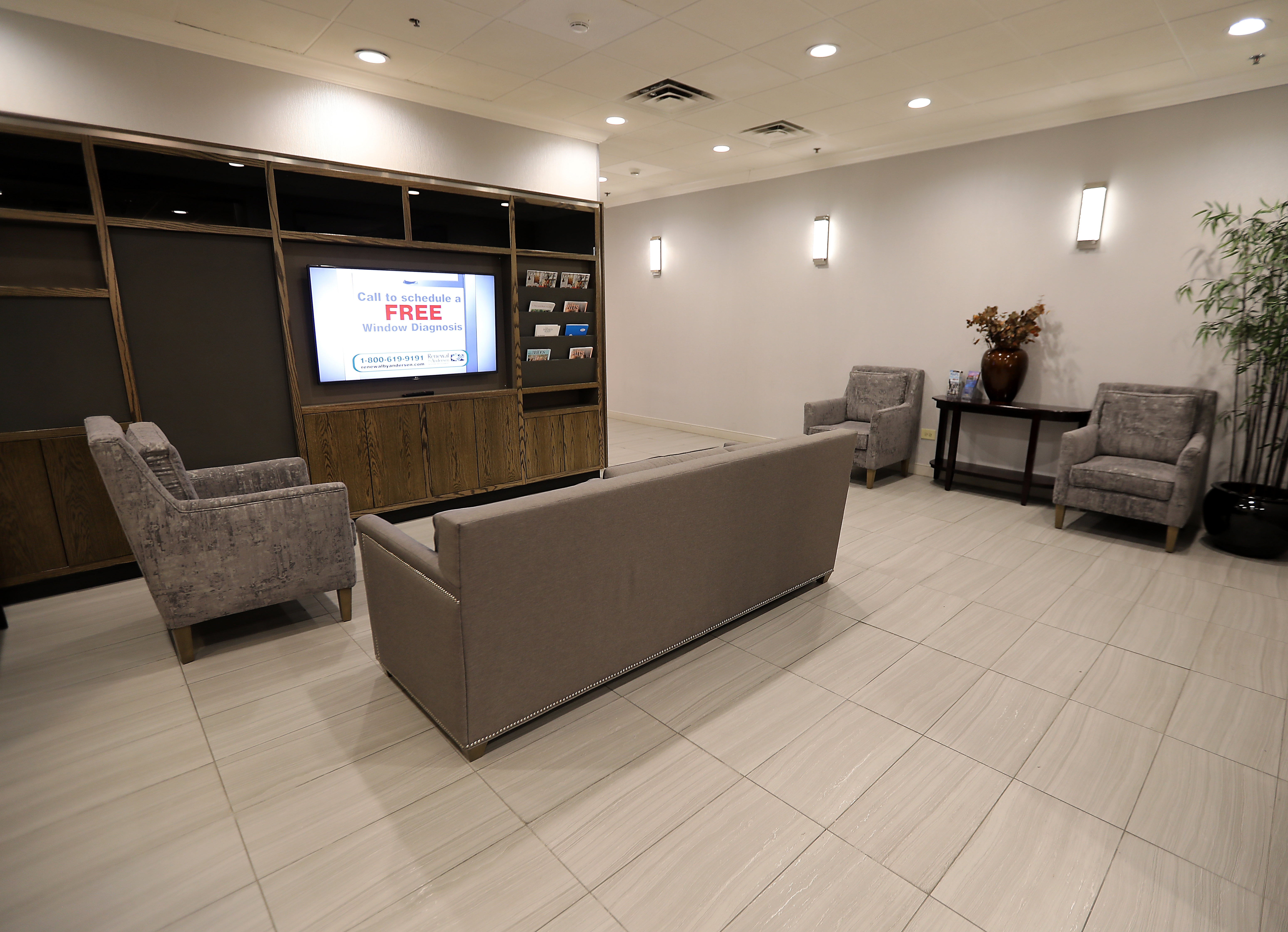 Holiday Inn Chicago O'Hare 46/71