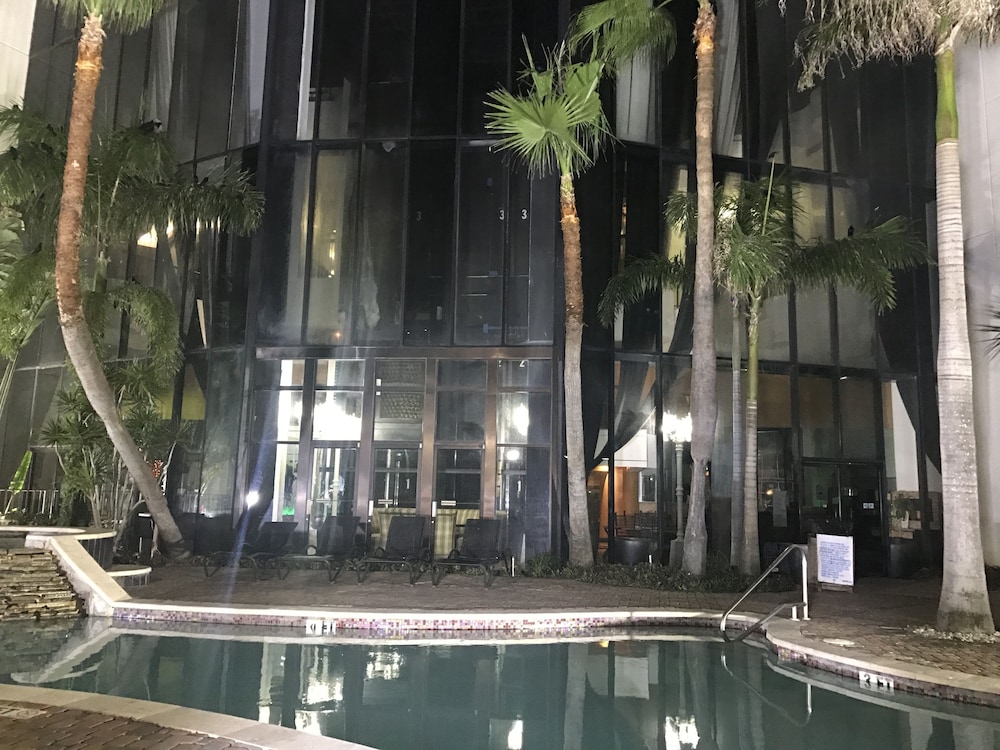 Suites At Sunchase 3/49