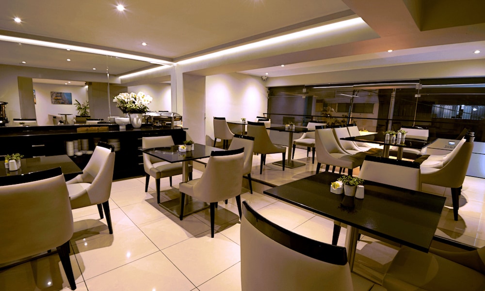Mariel Hotel 48/53