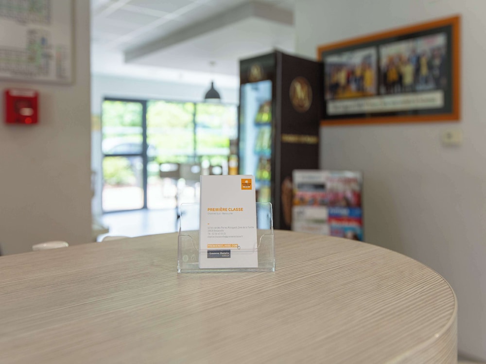 Hotel Premiere Classe Chartres Barjouville 37/50