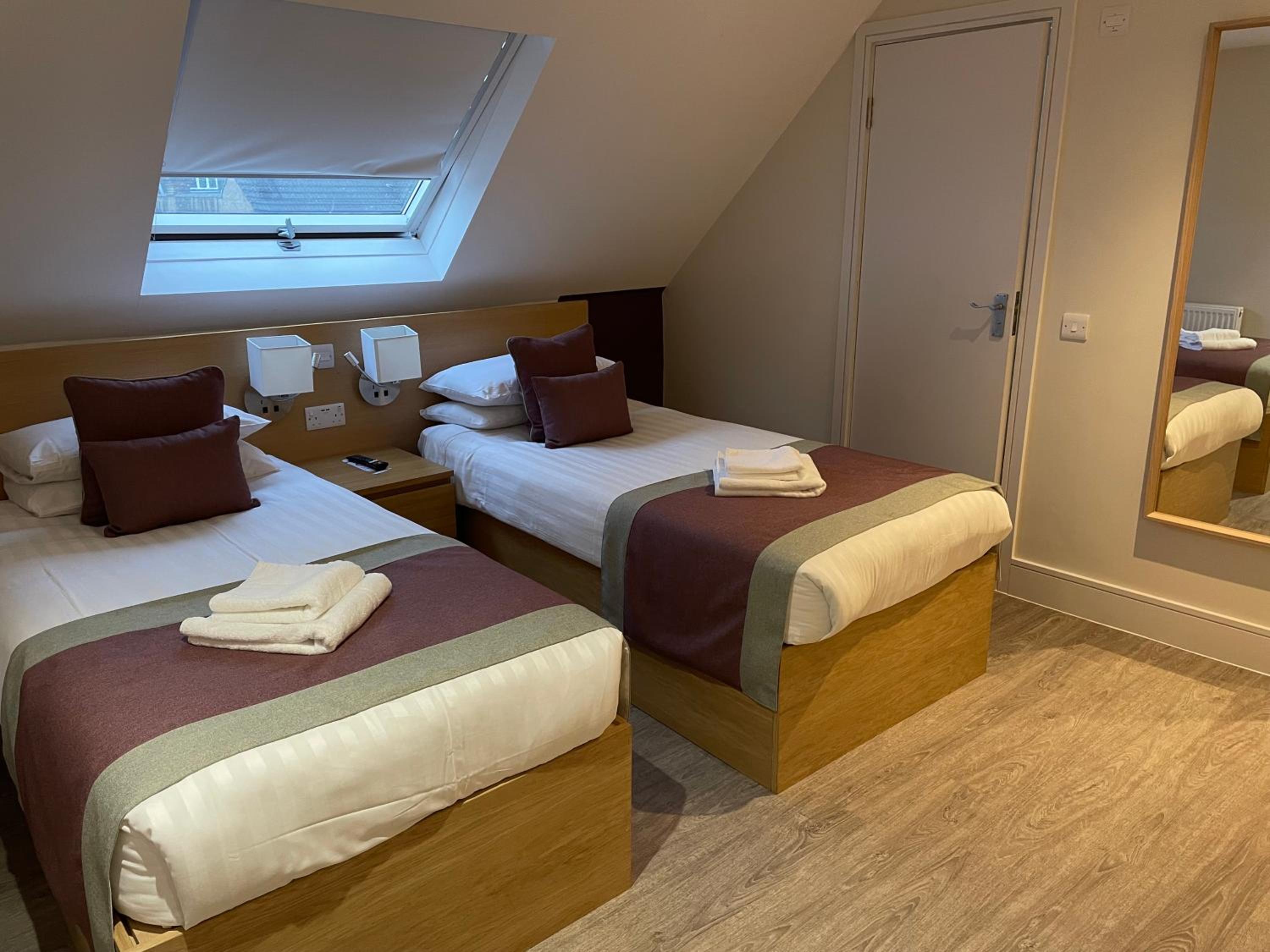 Holtwhites Hotel 22/57