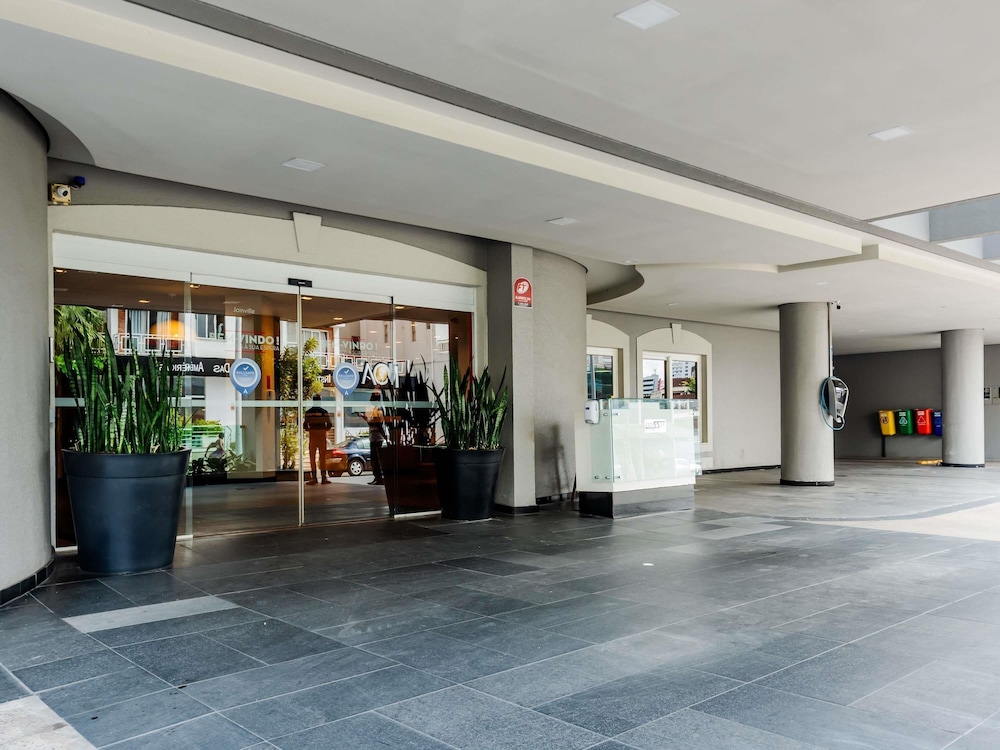 Ibis Joinville 16/58