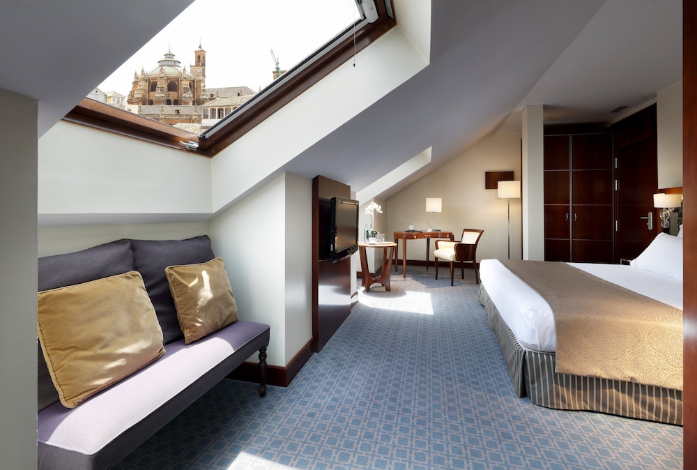 Eurostars Gran Via 34/74