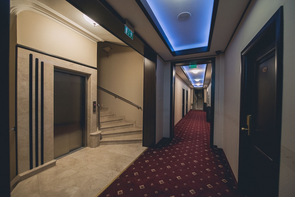 HOTEL BULEVARD PREDEAL 23/56