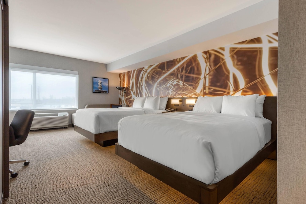 Standard, 2 Queen Beds