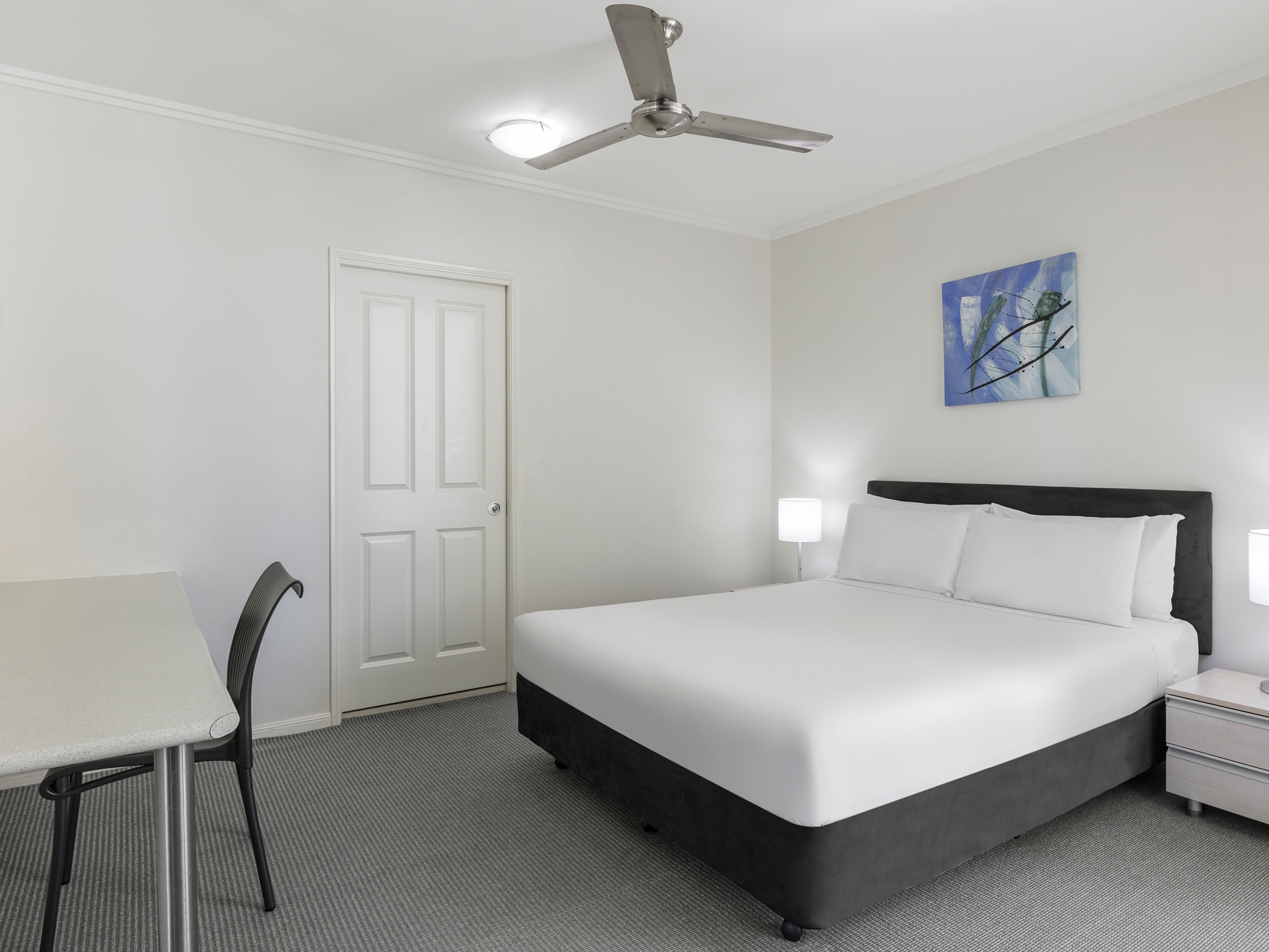 PARK REGIS CITY QUAYS 16/53