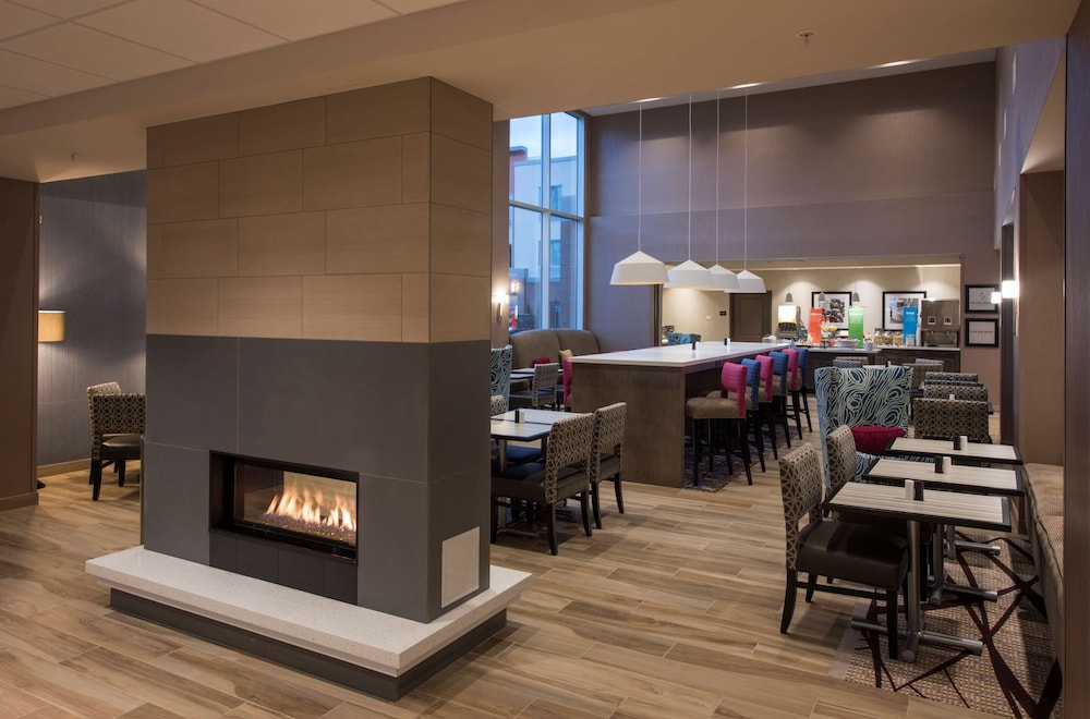 Hampton Inn Suites Seattle Redmond Wa 35/38