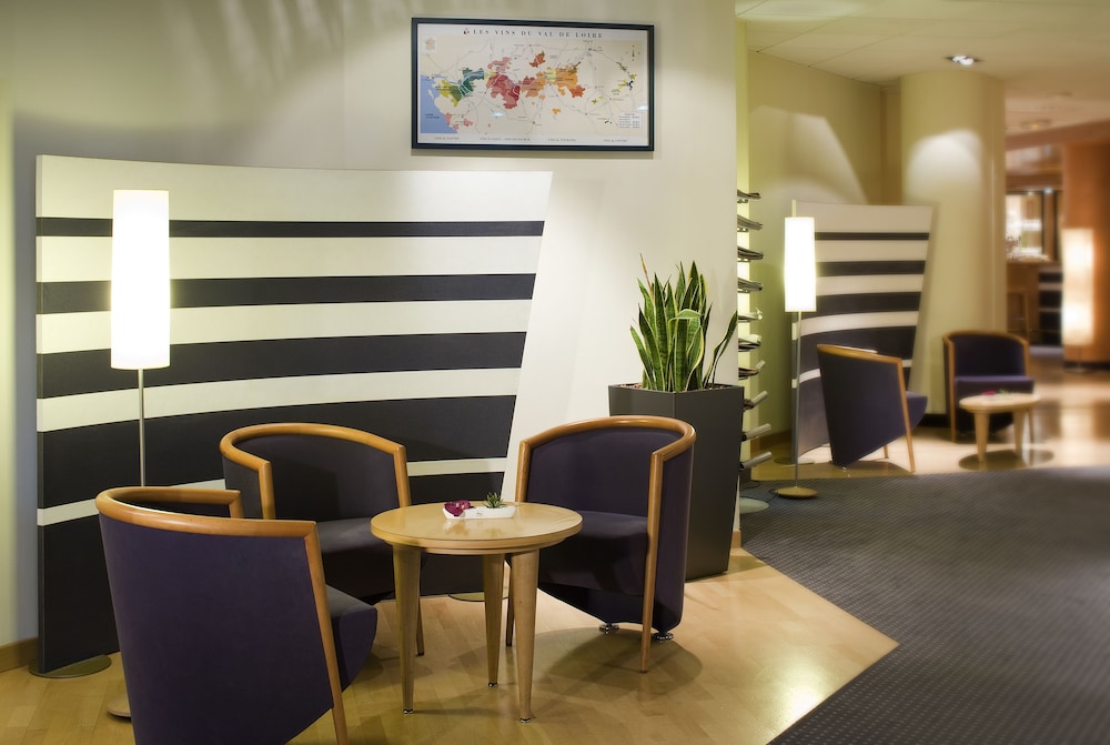 Mercure Angers Centre De Congres 40/65