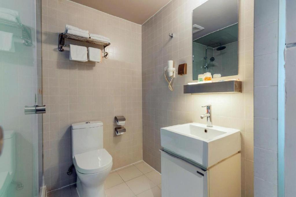 Jinjiang Inn Select (Shenyang Railway Station Taiyuan South Street) 43/50