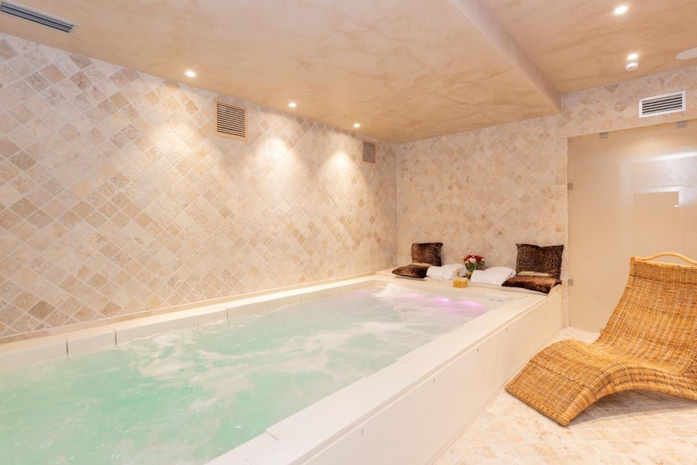 Hotel Adler Cavalieri 37/64