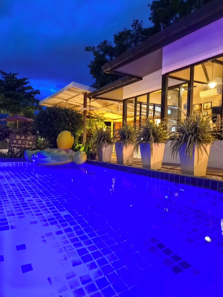 Sannot Riverside Boutique Hotel 46/71