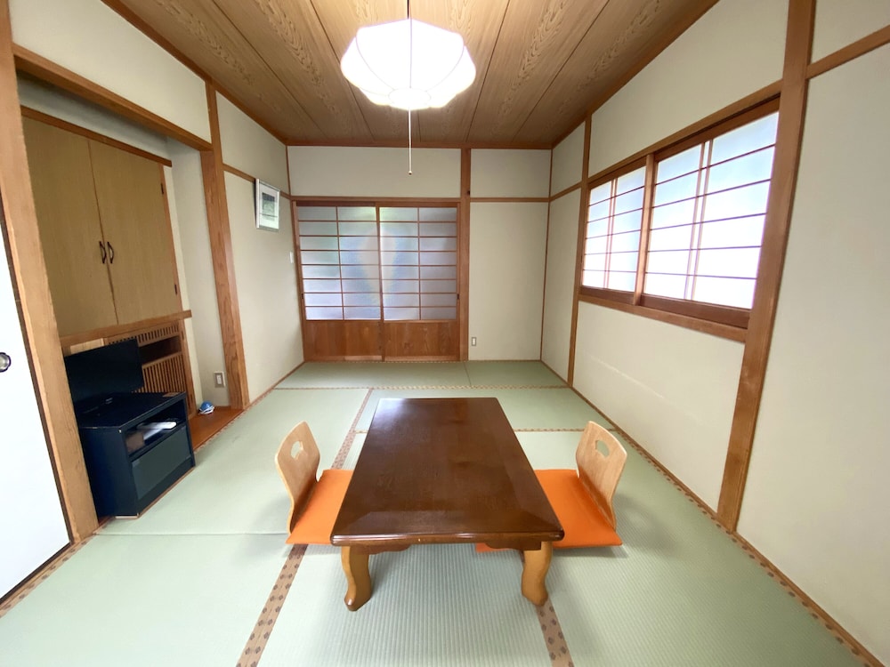 JAPANESE, SHARED BATHROOM, SOFA