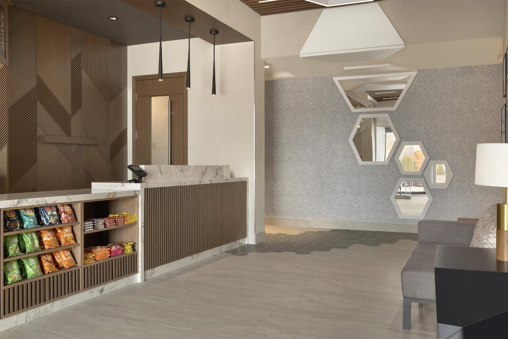 Hyatt Place Windsor 8/50
