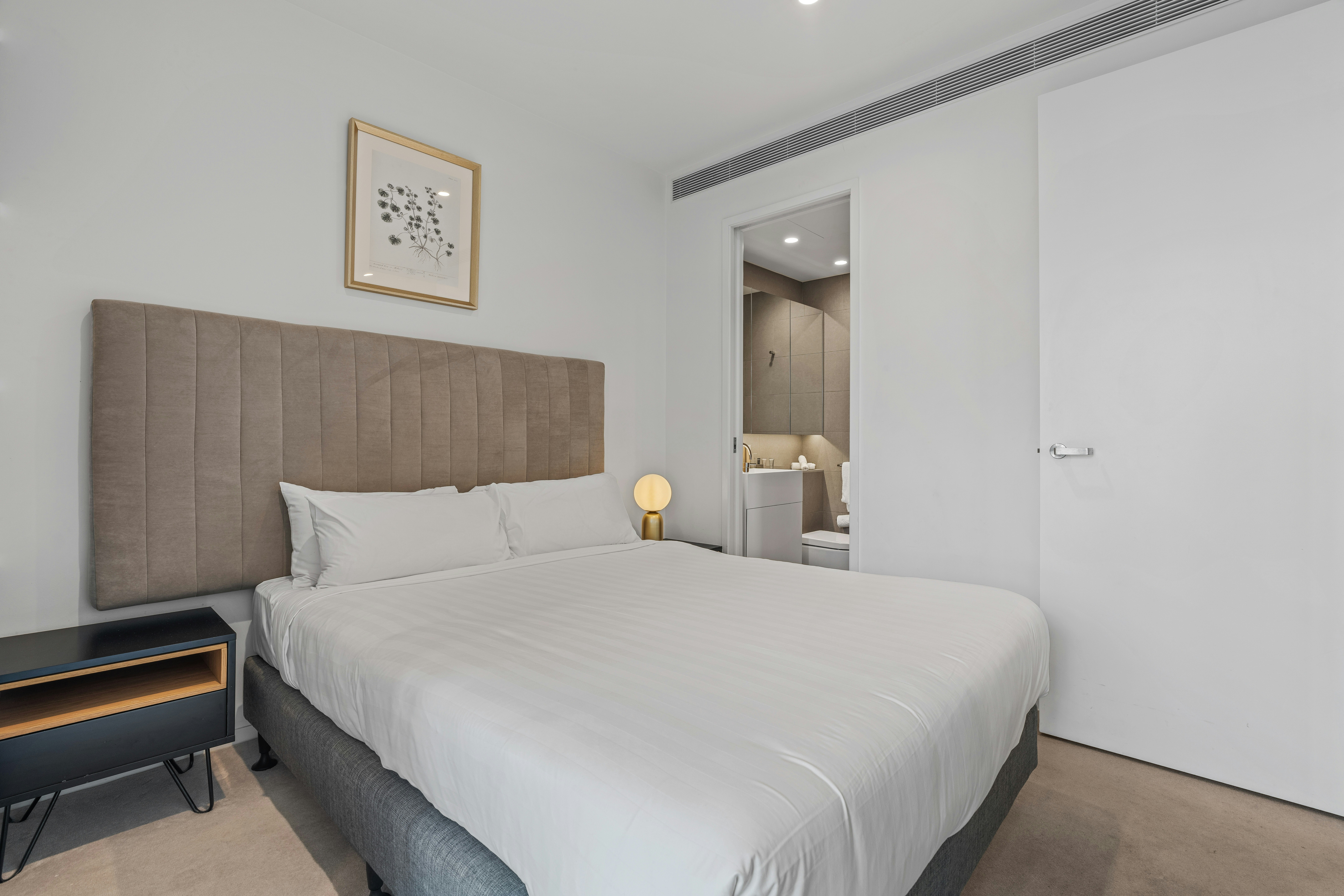 2 Bedrooms, Apartment, 2 Bathrooms