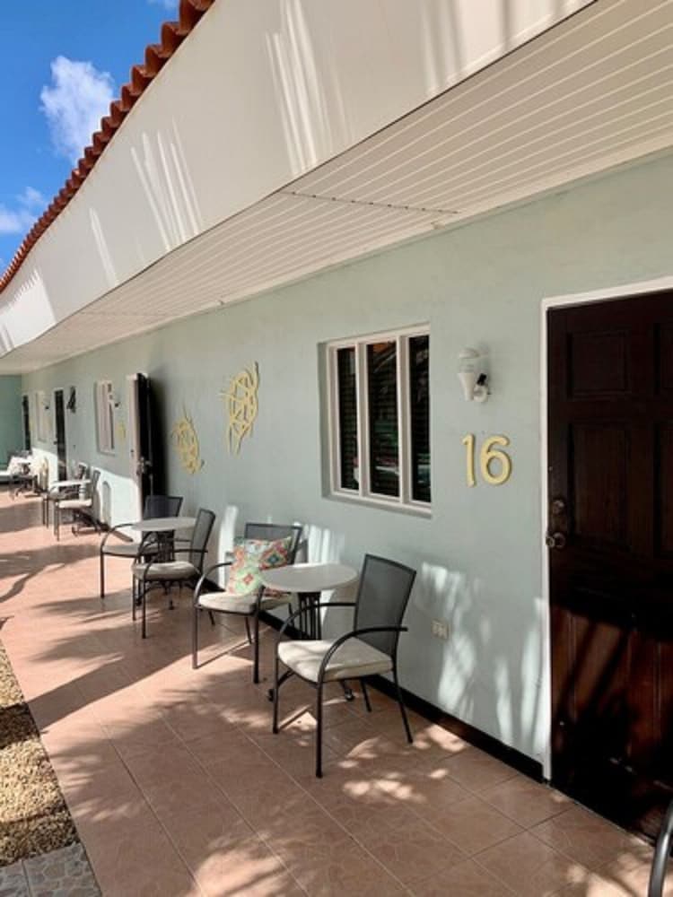 Arubiana Inn 44/64